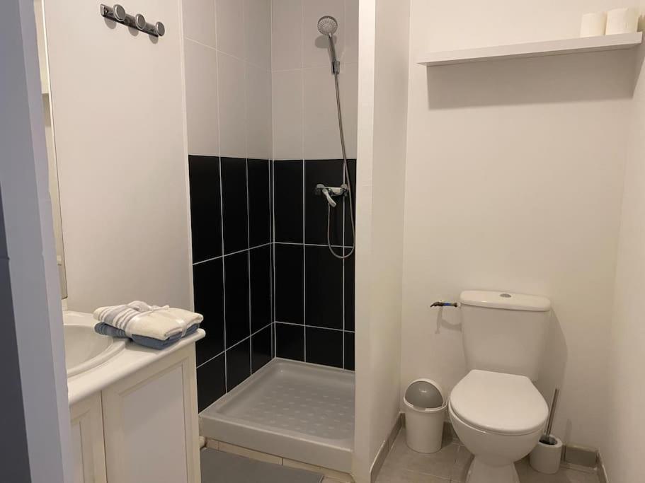 אביניון Charmant Studio De 23M2 מראה חיצוני תמונה