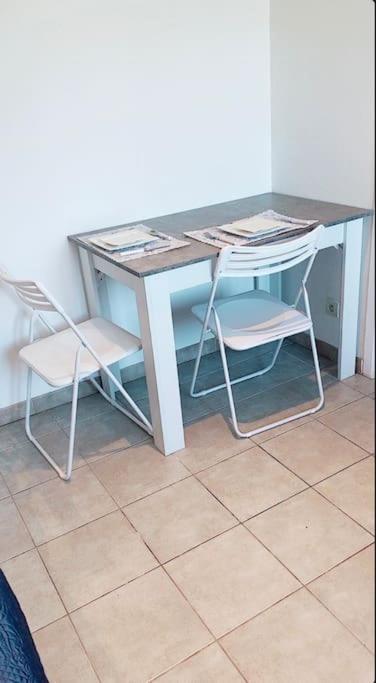 אביניון Charmant Studio De 23M2 מראה חיצוני תמונה